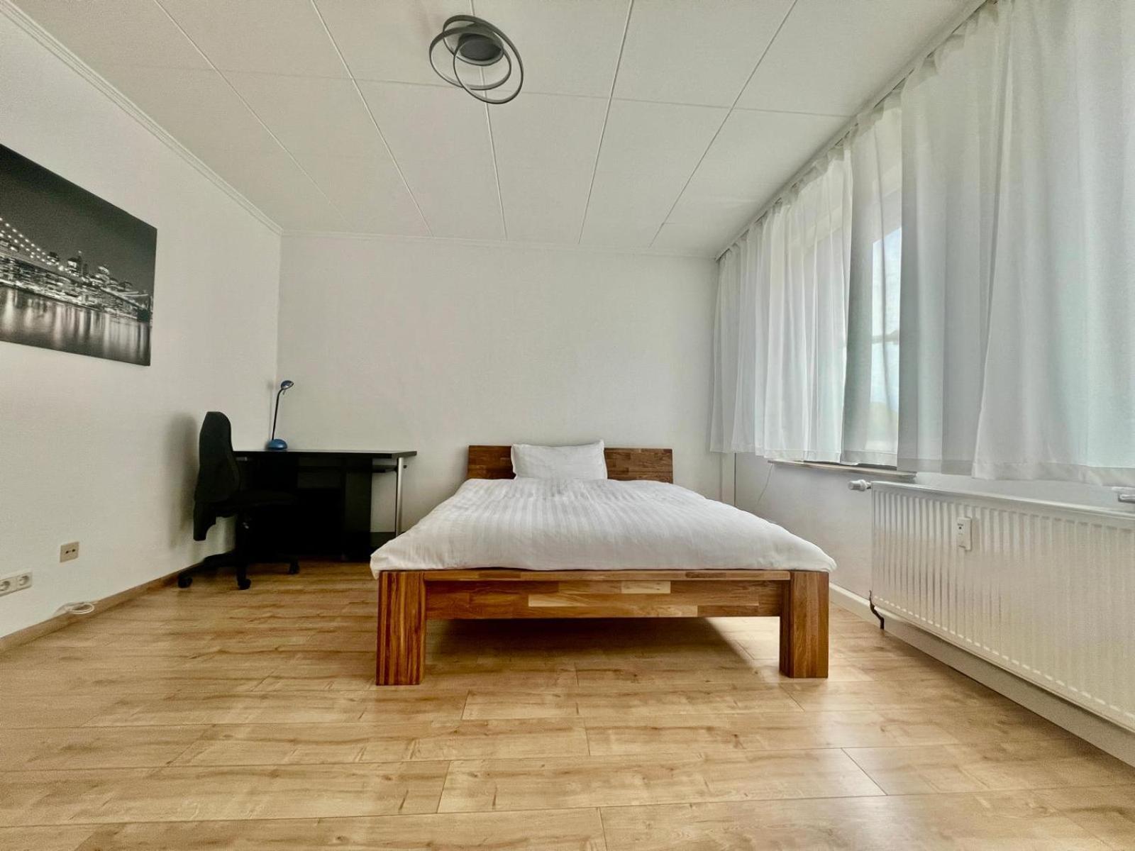 Bequemes Zimmer In Moderner Unterkunft My Pension Duisburg Exterior photo